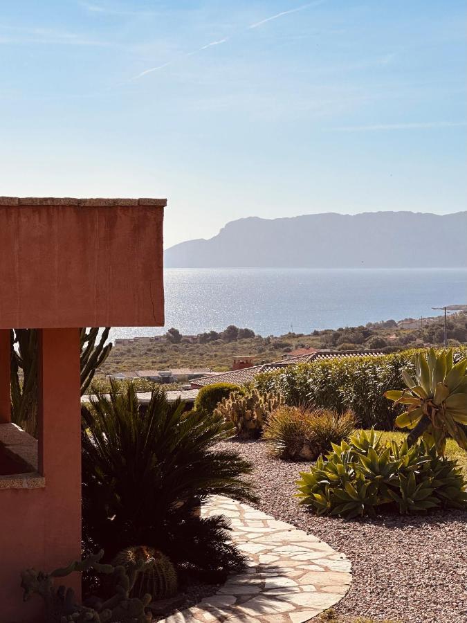 Villa A Golfo Aranci Con Vista Su Tavolara Marinella  Exterior photo